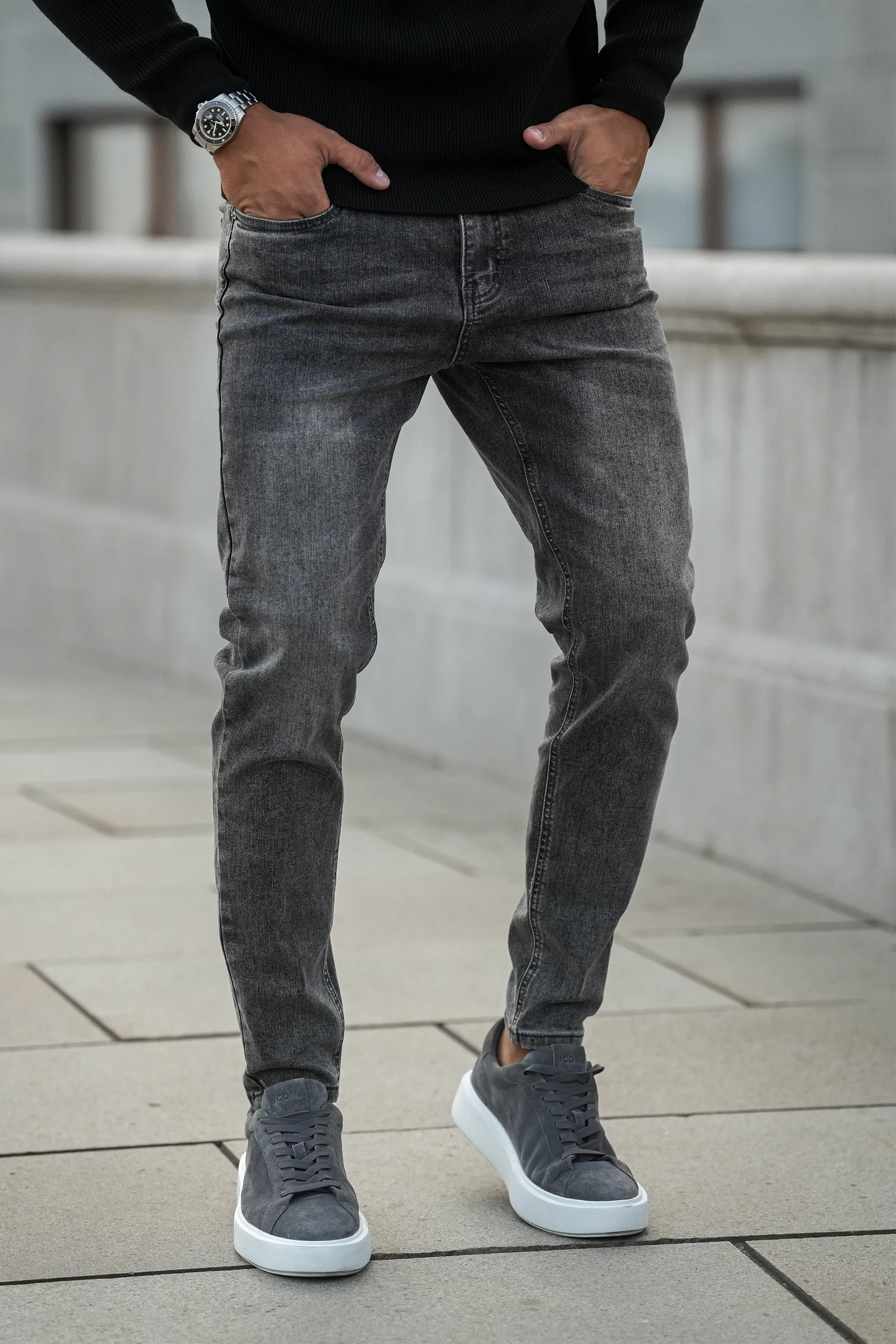 THE JAXON JEANS DARK GREY