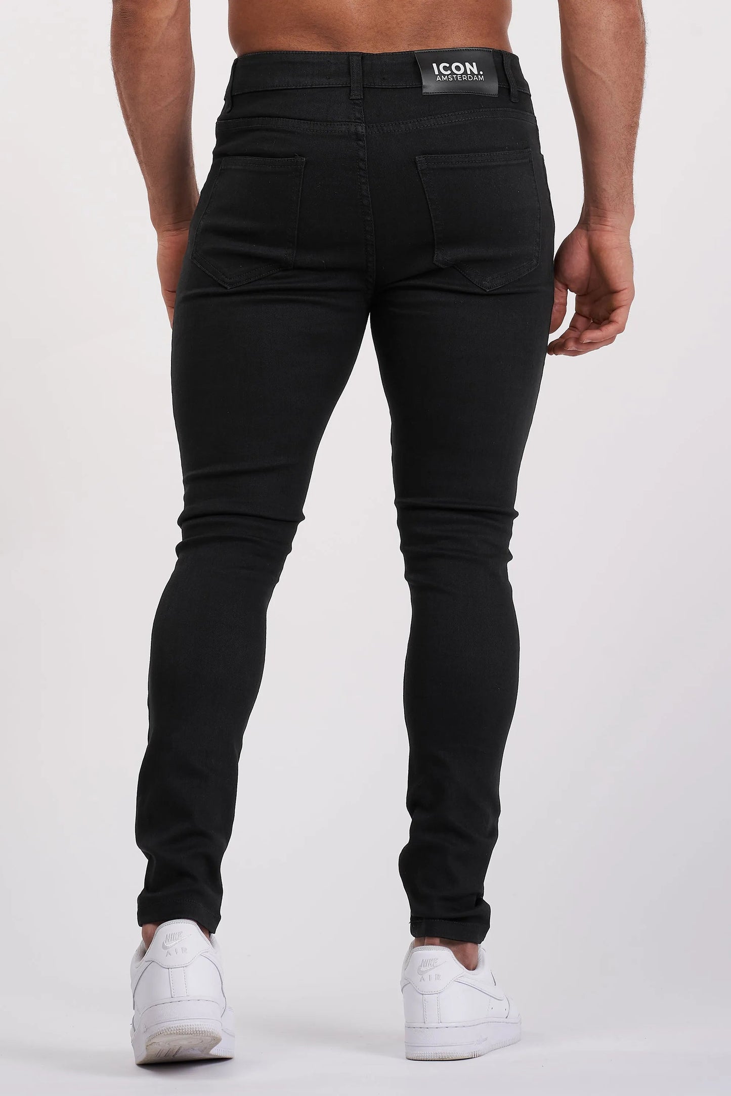 THE LORENZO JEANS - BLACK
