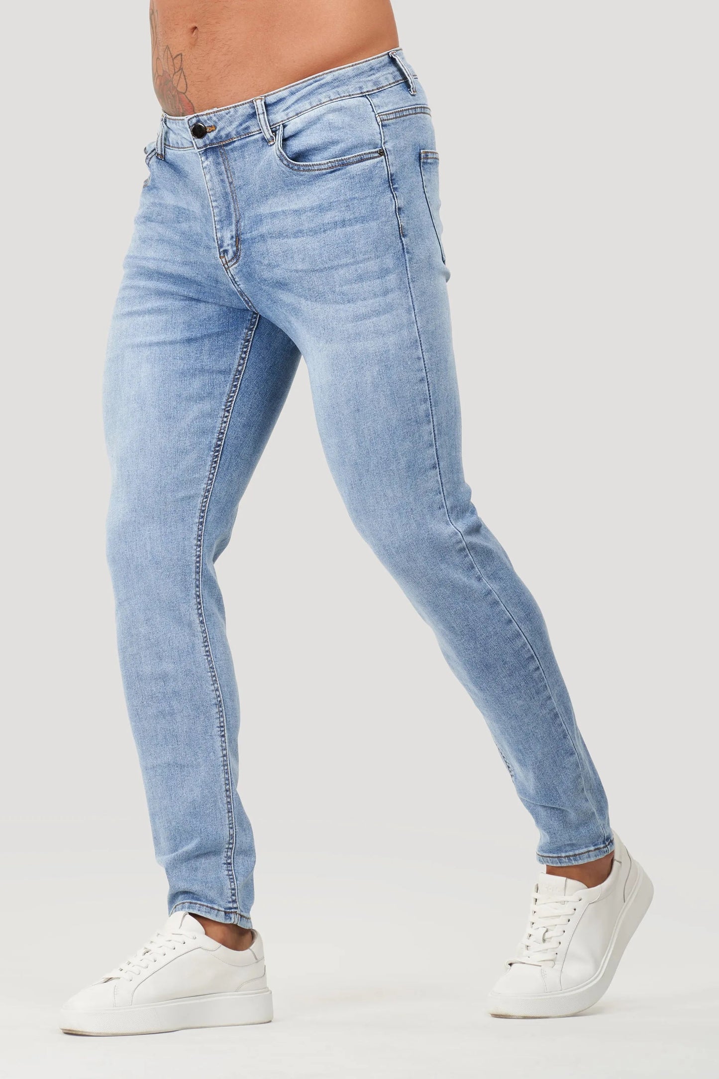 THE JAXON JEANS PALE BLUE