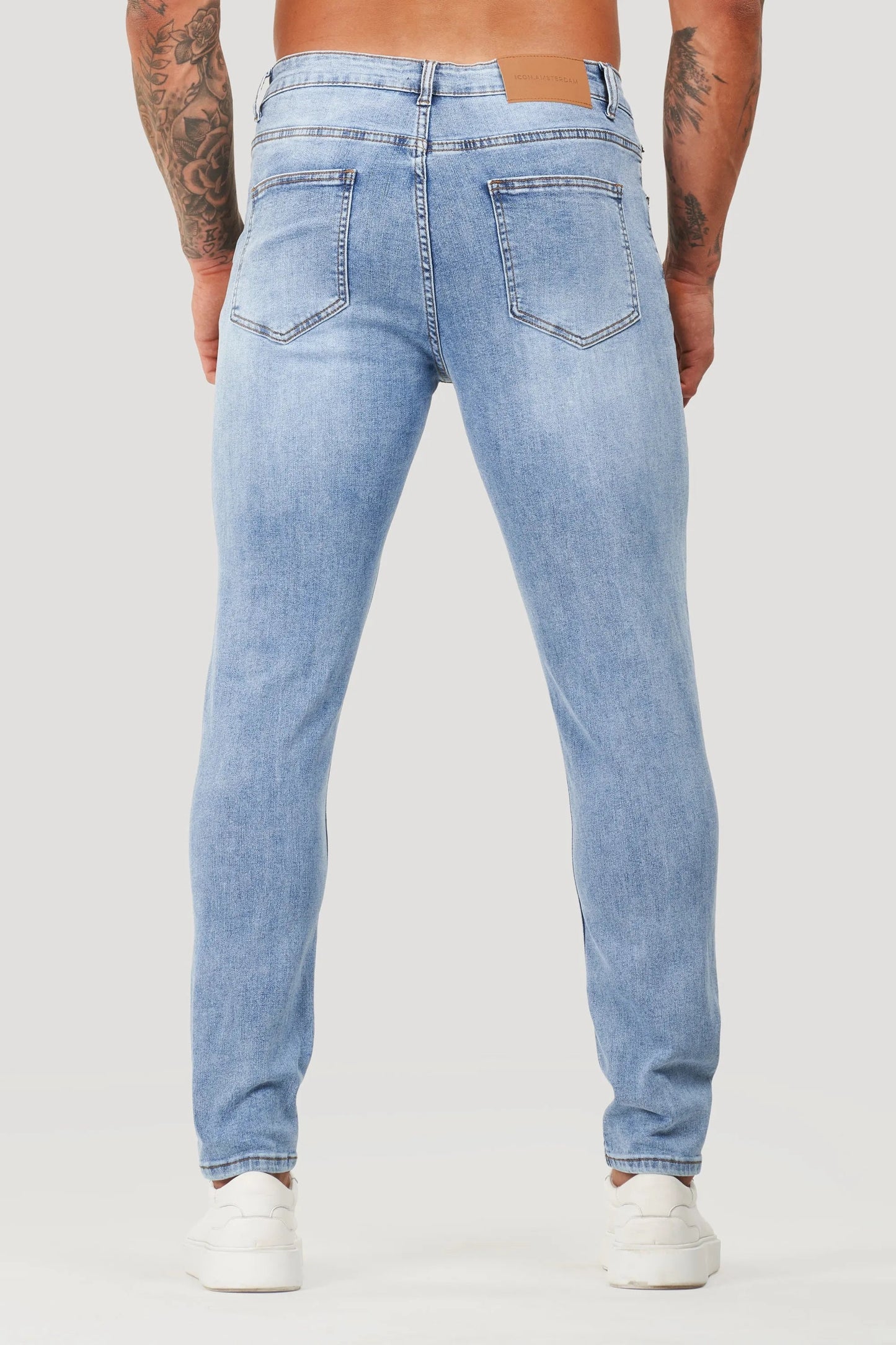 THE JAXON JEANS PALE BLUE